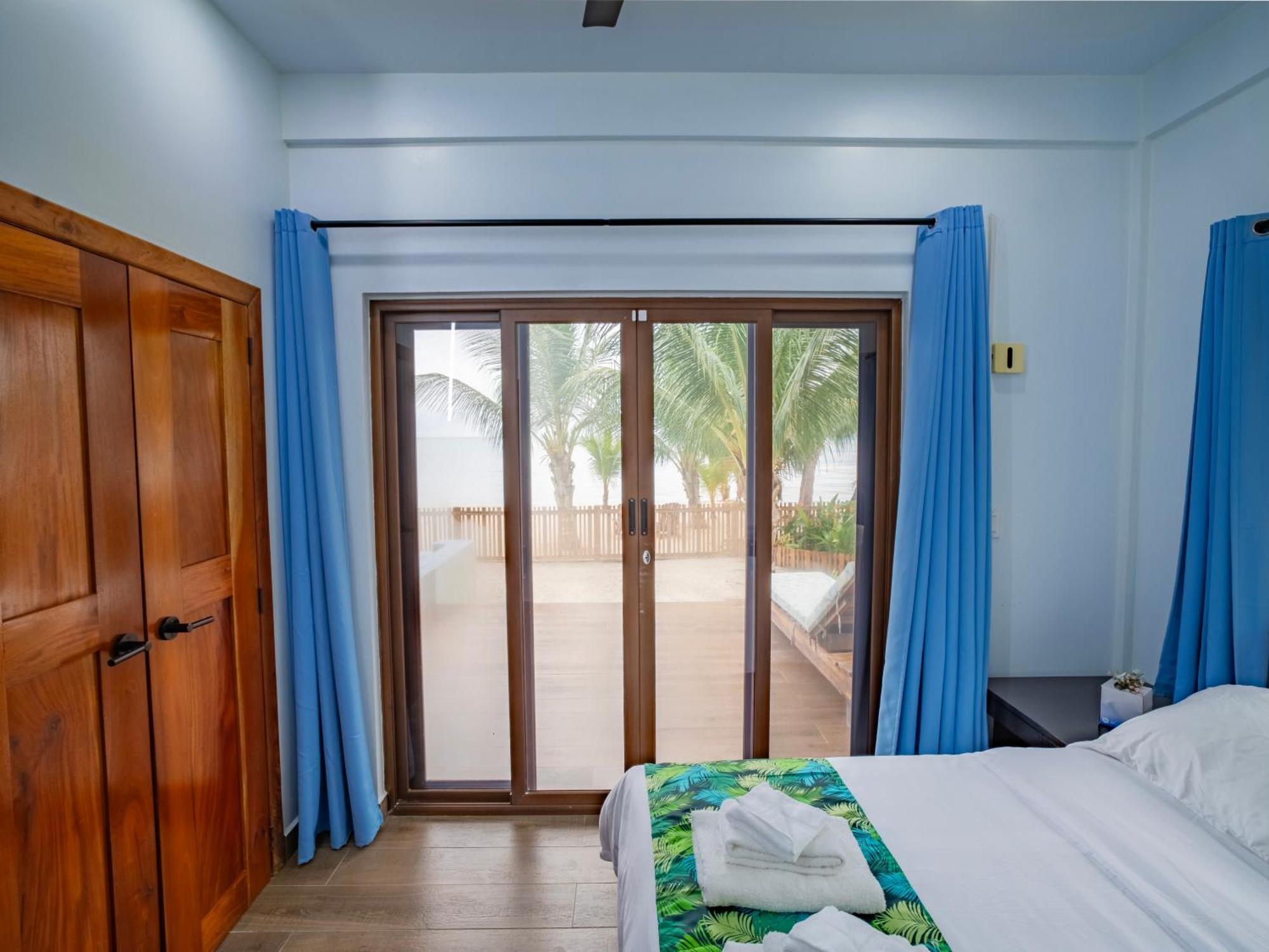 Maya Beach Hotel Bagian luar foto