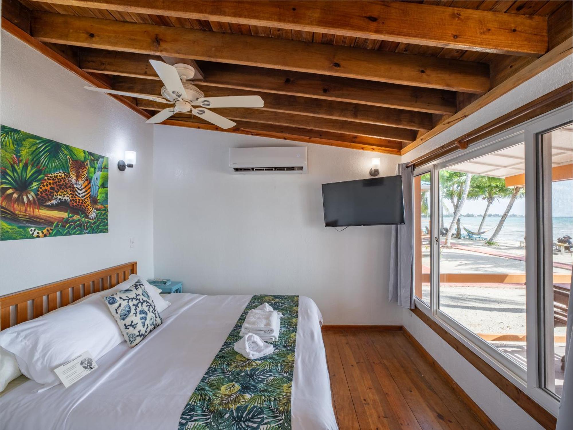 Maya Beach Hotel Bagian luar foto