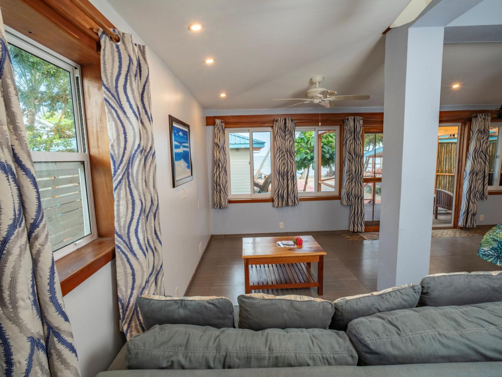 Maya Beach Hotel Bagian luar foto
