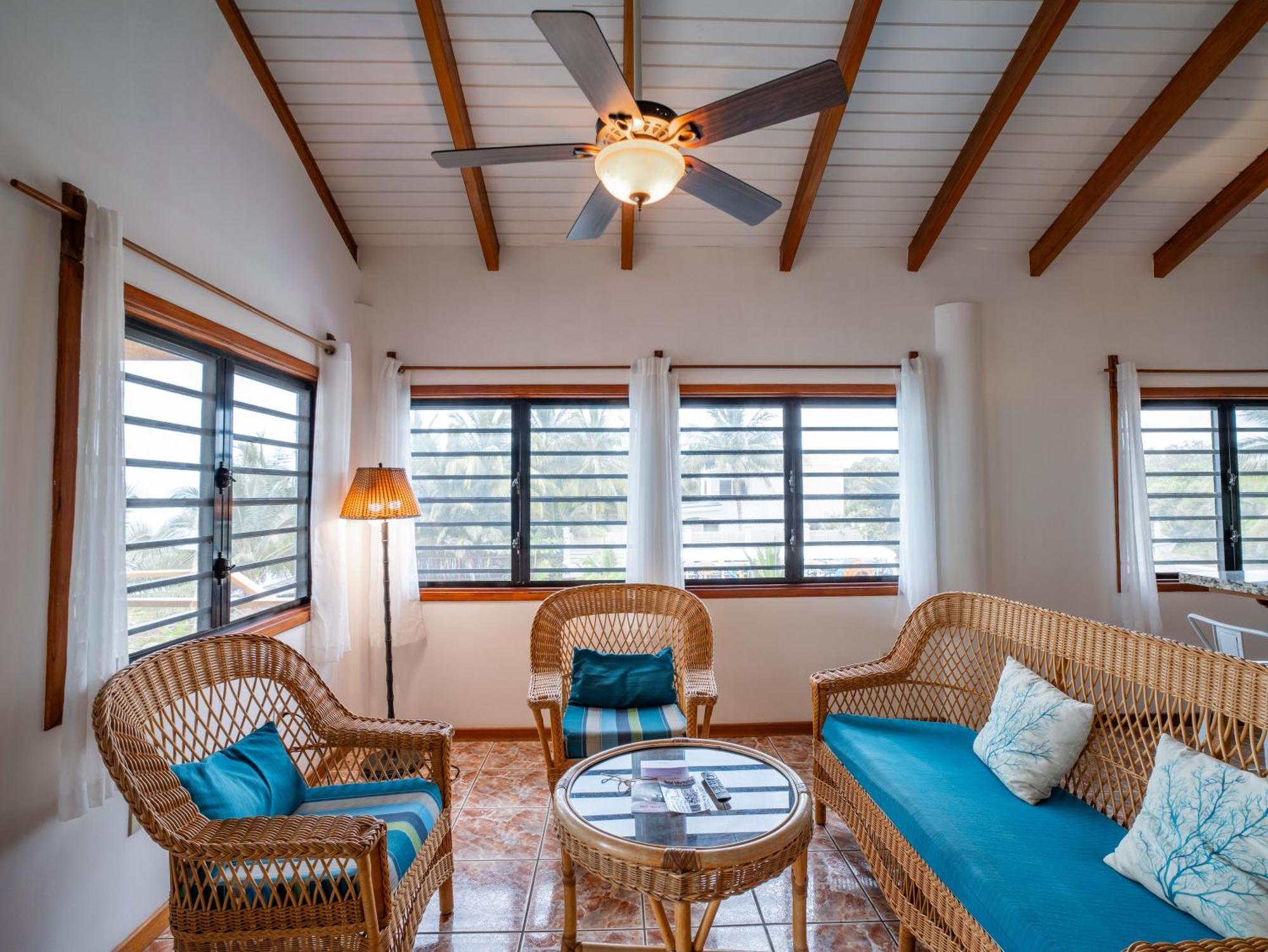 Maya Beach Hotel Bagian luar foto