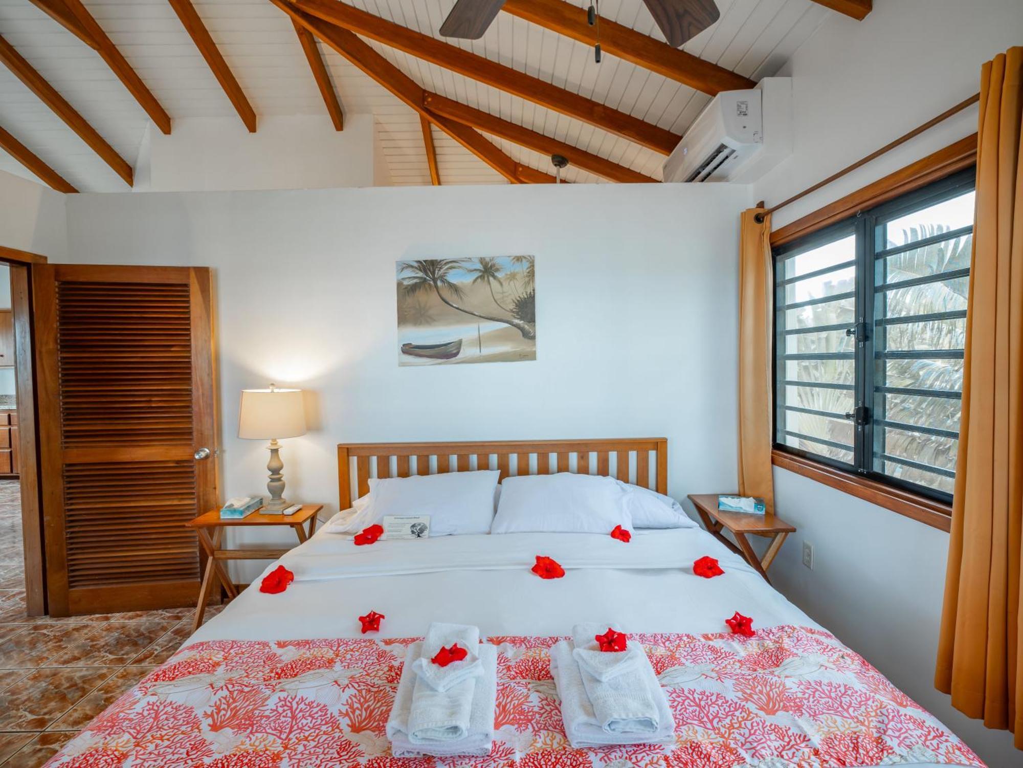 Maya Beach Hotel Bagian luar foto