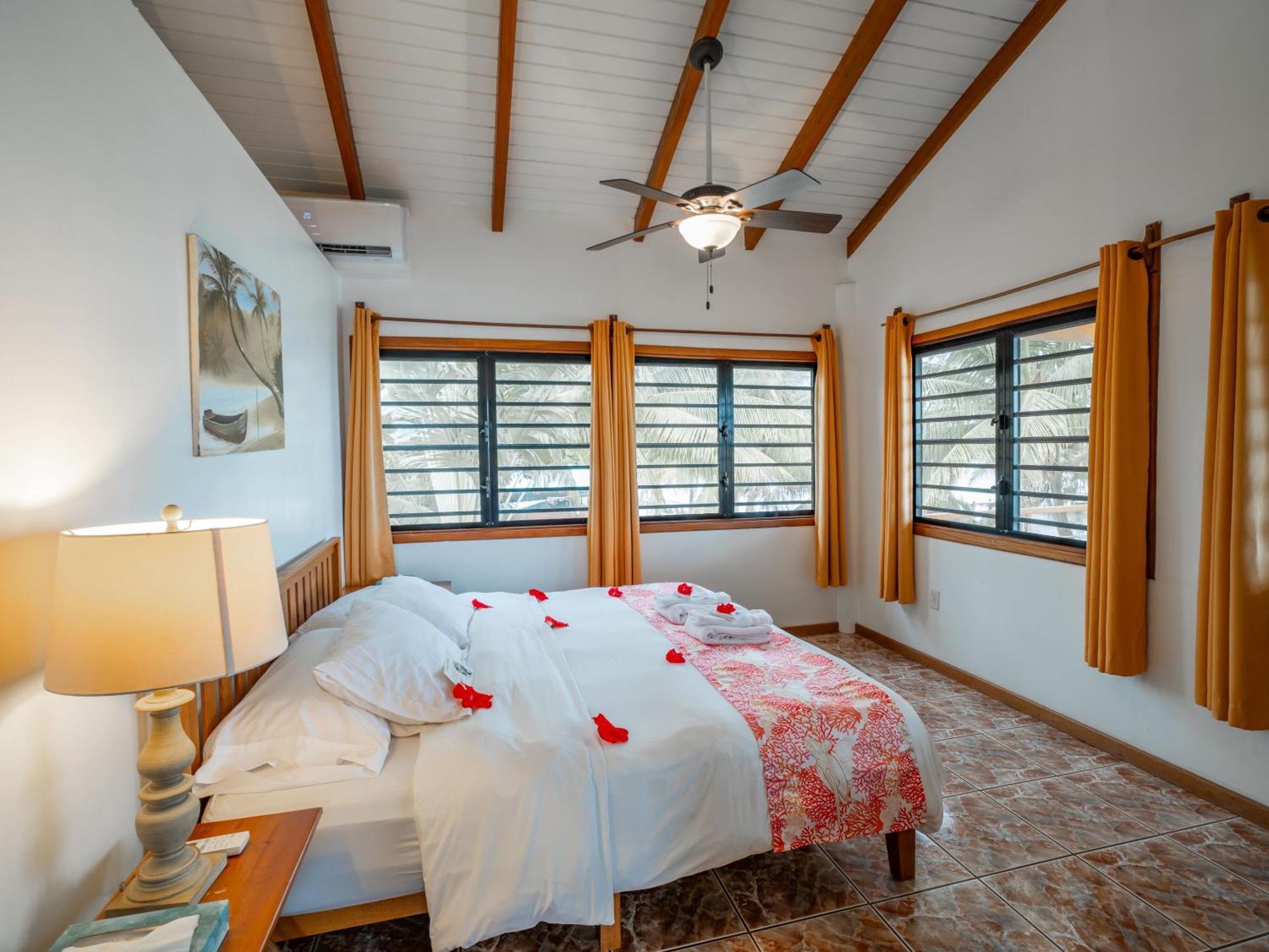 Maya Beach Hotel Bagian luar foto