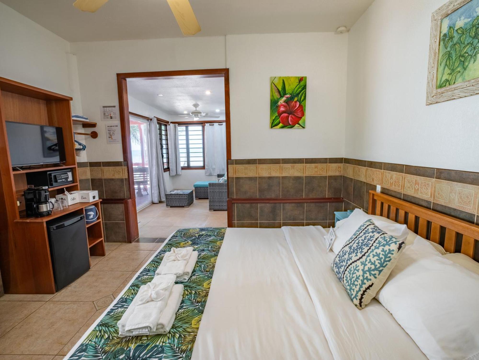 Maya Beach Hotel Bagian luar foto